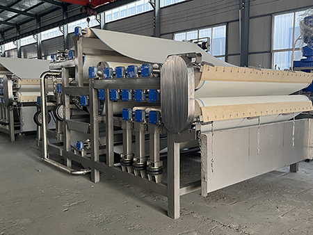 博宇环保-带式果汁压榨机.jpg 博宇环保-带式果汁压榨机.jpg